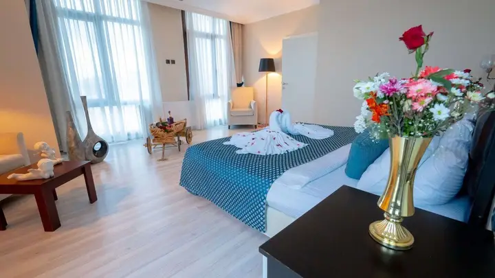 carousel image 0