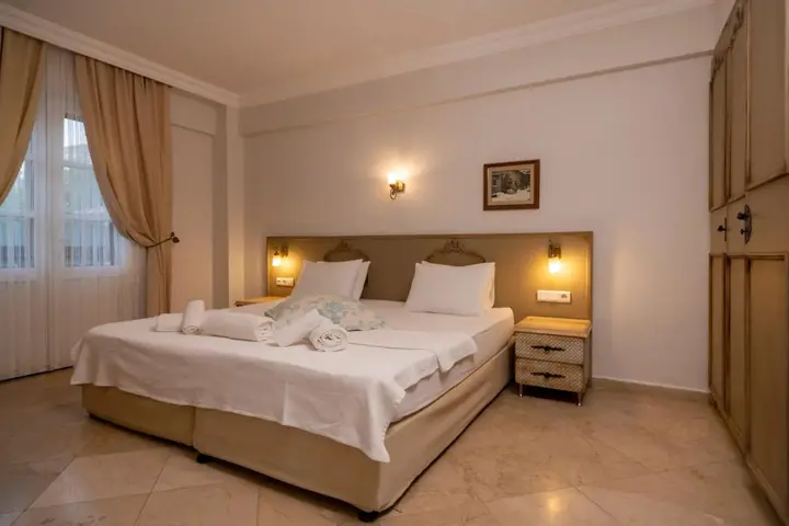 Дальян: Dalyan Dostlari Evi