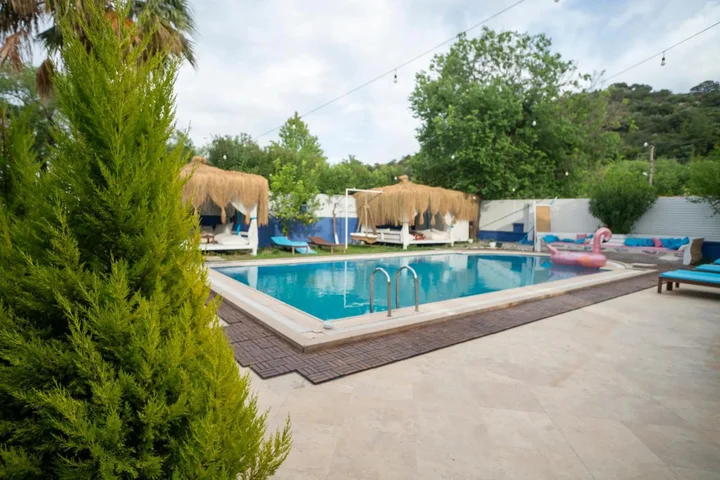 Дальян: Dalyan Dostlari Evi