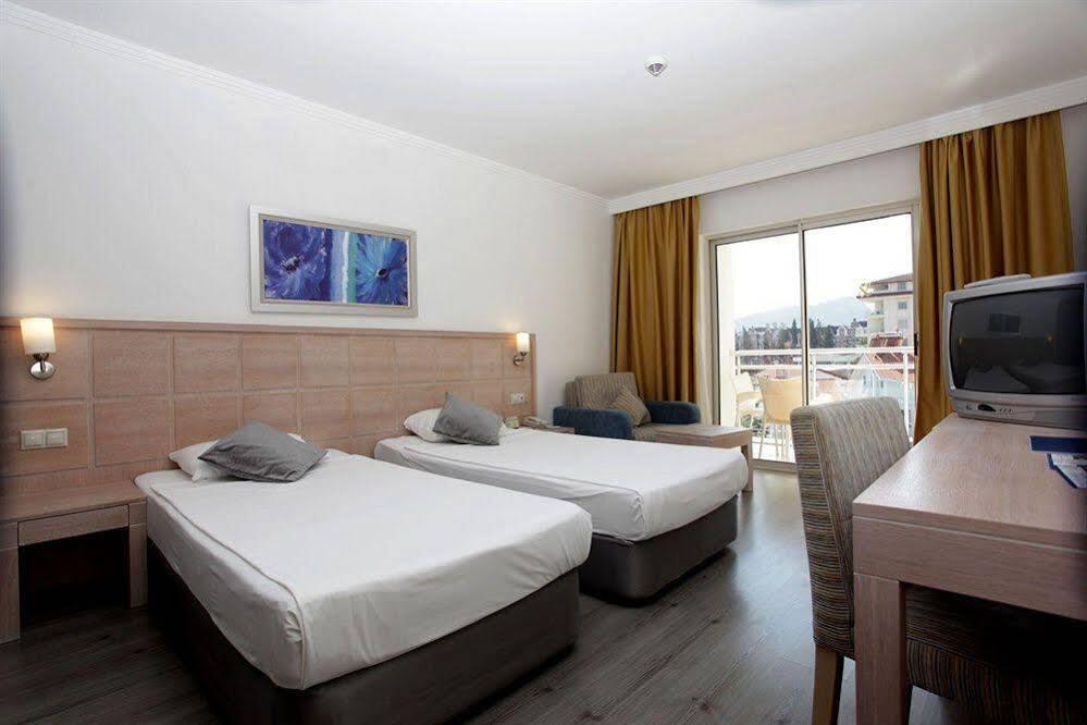 Кемер: The Maxim Resort