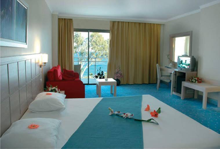 Кемер: The Maxim Resort