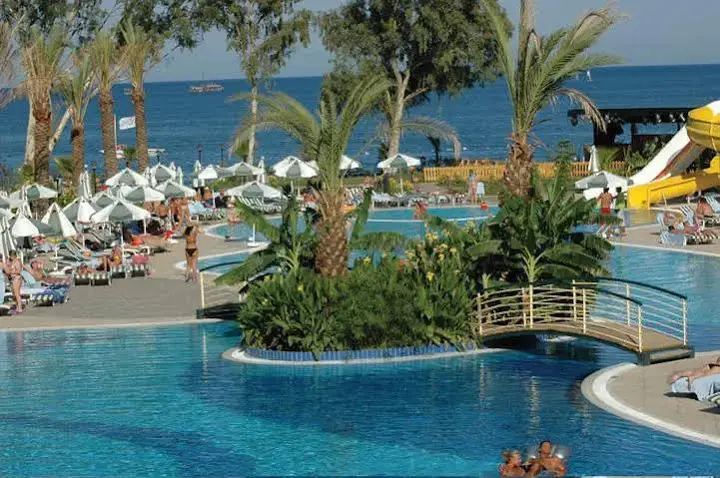 Кемер: The Maxim Resort