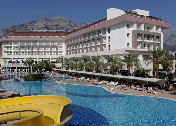 Кемер: The Maxim Resort
