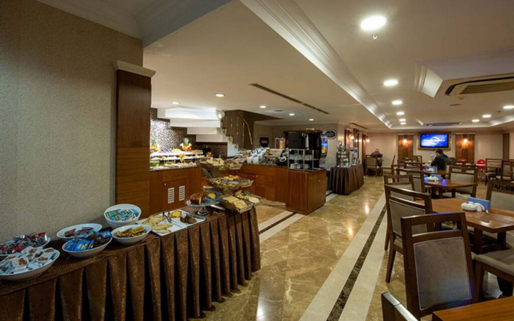 Стамбул: Crestium Hotel Prime Square