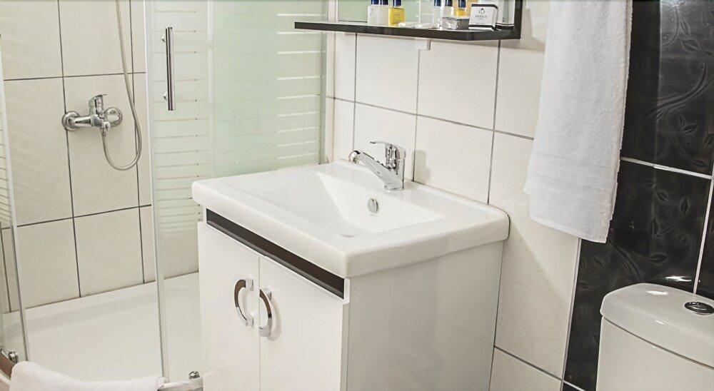 Измит: Remila Otel