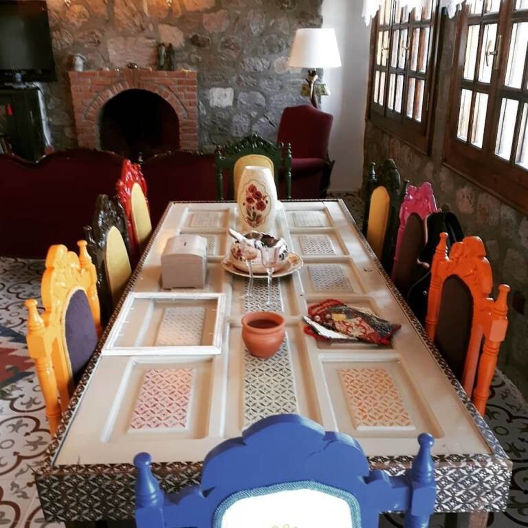 Дикили: Gulnar Sultan Tas Konak
