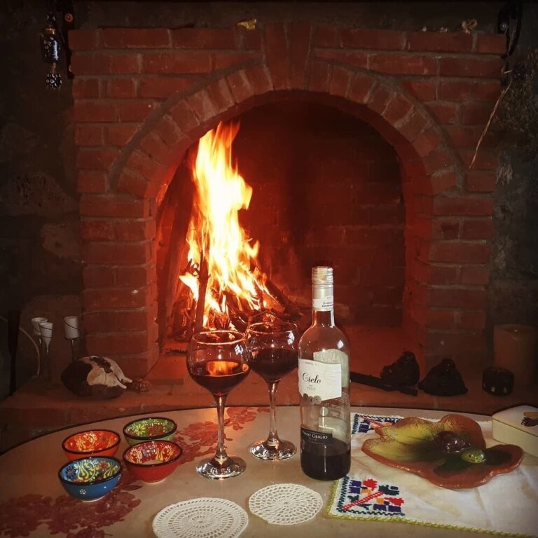Дикили: Gulnar Sultan Tas Konak