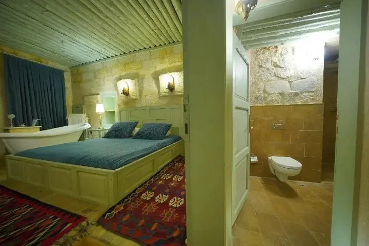 Учисар: Takaev Cave Hotel
