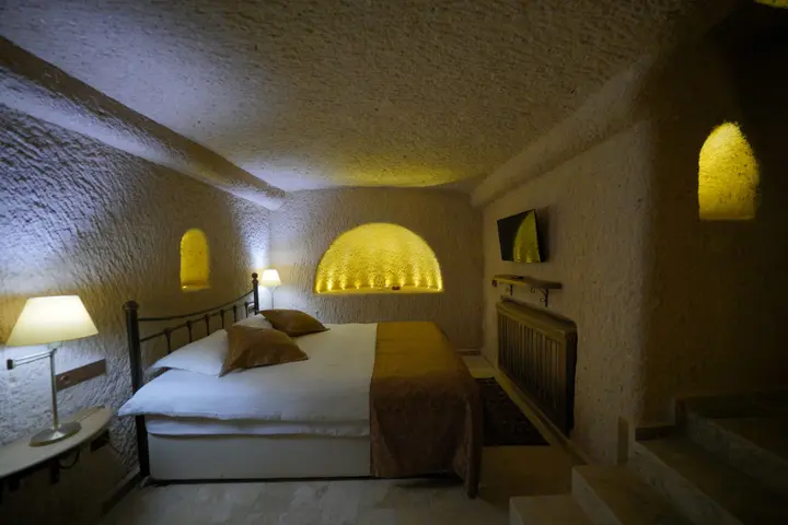 Учисар: Takaev Cave Hotel