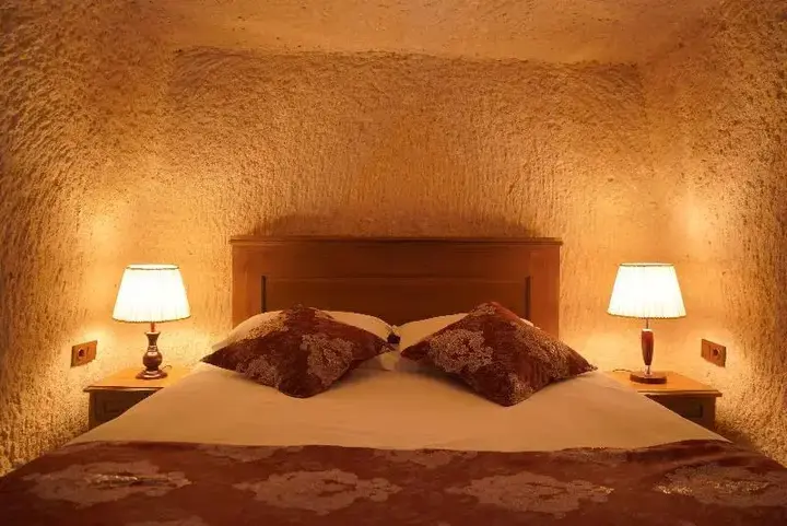 Учисар: Takaev Cave Hotel