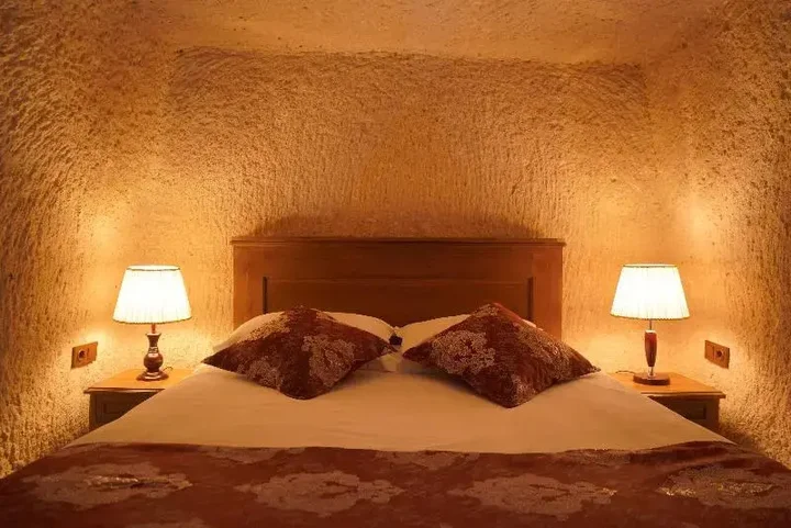 Учисар: Takaev Cave Hotel