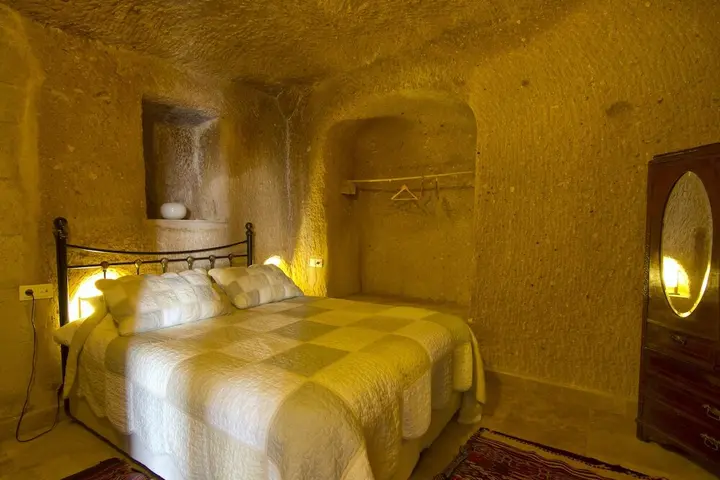Учисар: Takaev Cave Hotel