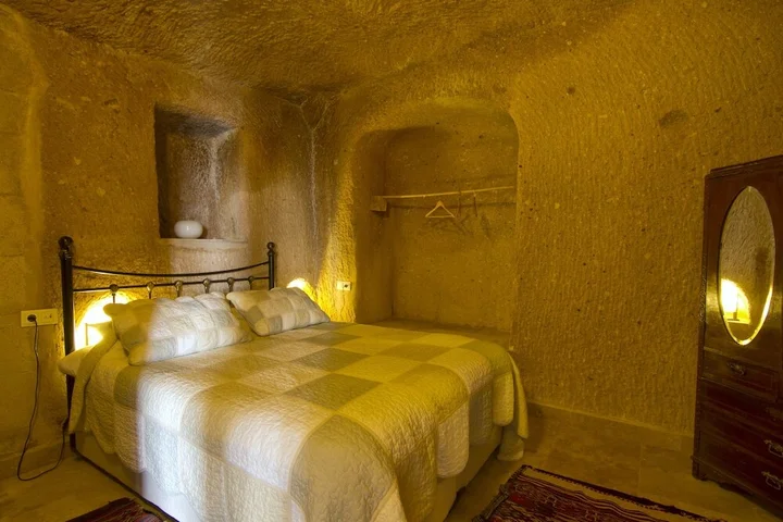 Учисар: Takaev Cave Hotel
