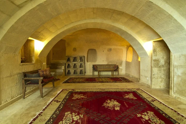 Учисар: Takaev Cave Hotel