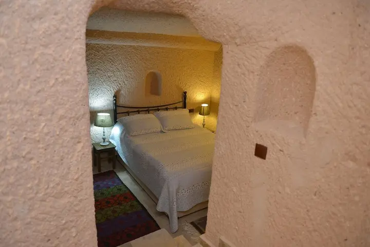 Учисар: Takaev Cave Hotel