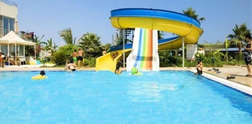 Бельдиби: Club Marakesh Beach Hotel