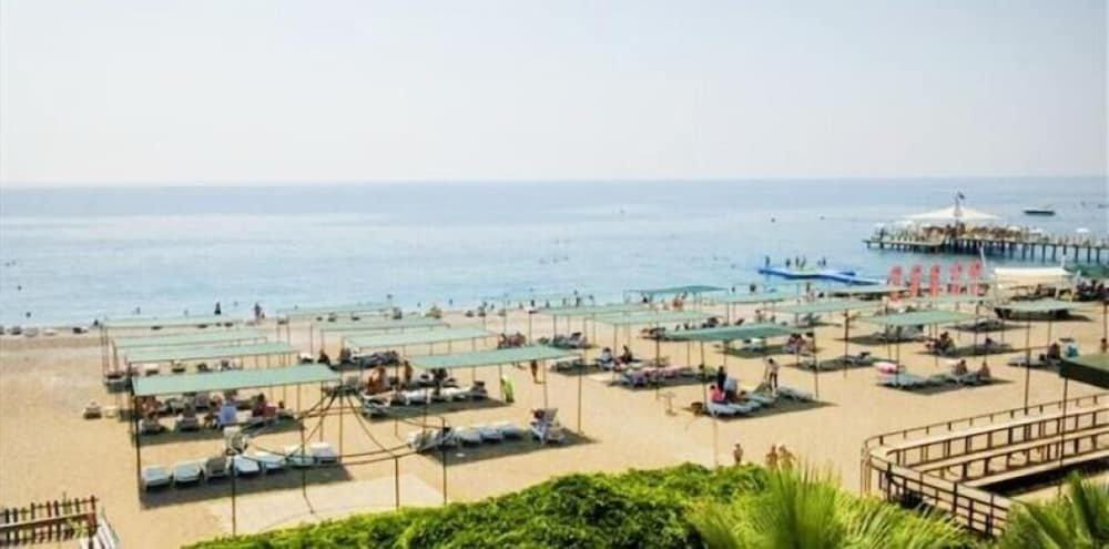 Бельдиби: Club Marakesh Beach Hotel