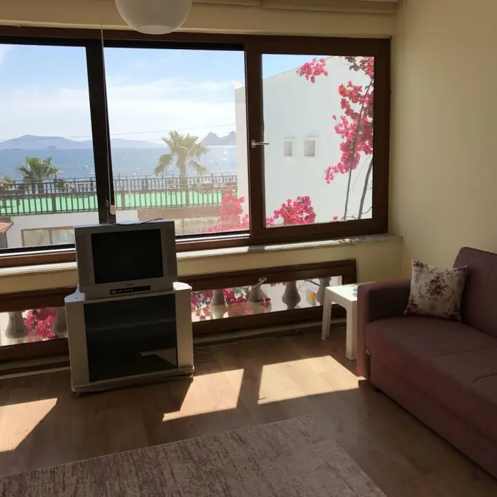 Тургутрейс: Ayvan Beach Hotel