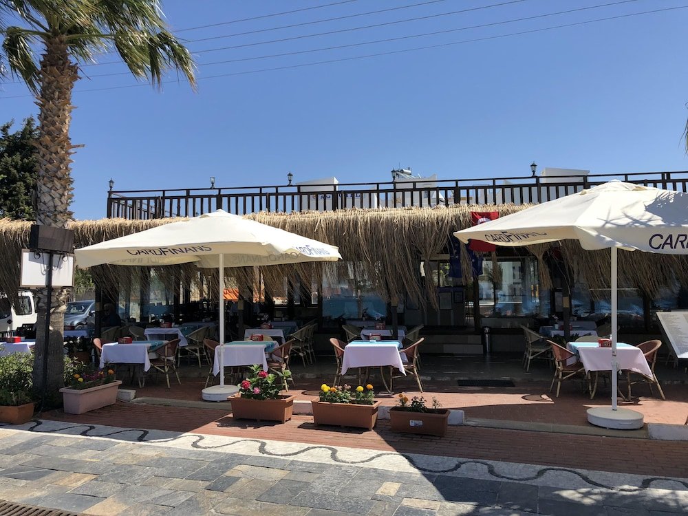 Тургутрейс: Ayvan Beach Hotel