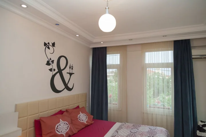 Айвалык: Koboroz Otel