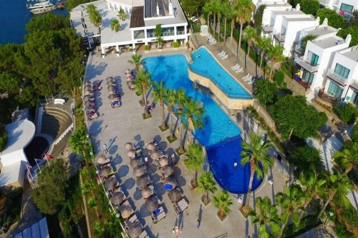 Торба: Blue Dreams Resort