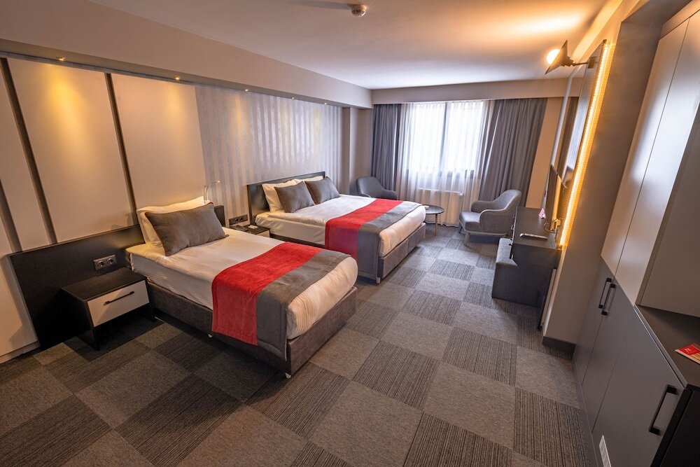 Измир: Methis Hotel