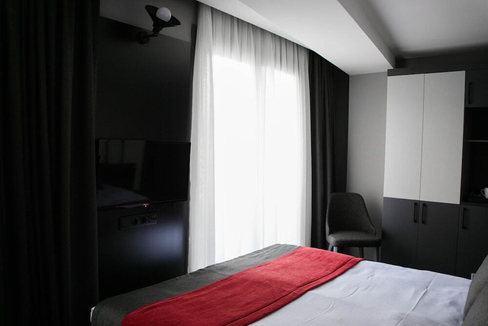 Измир: Methis Hotel