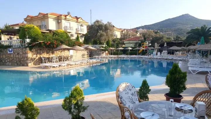 Helvaci: Alize Tatil Koyu
