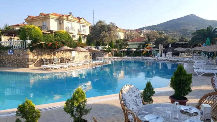 Helvaci: Alize Tatil Koyu