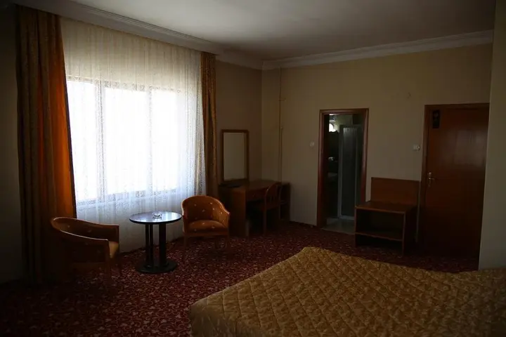 Самсун: Omtel Hotel