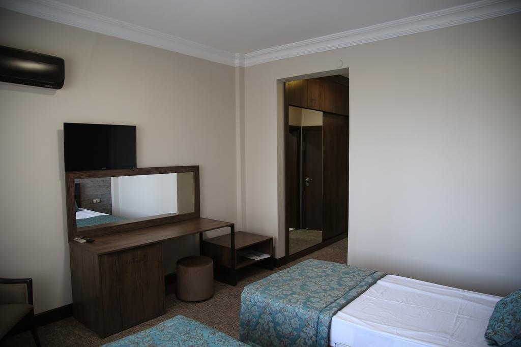 Самсун: Omtel Hotel