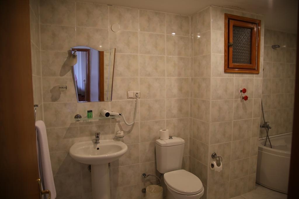 Самсун: Omtel Hotel