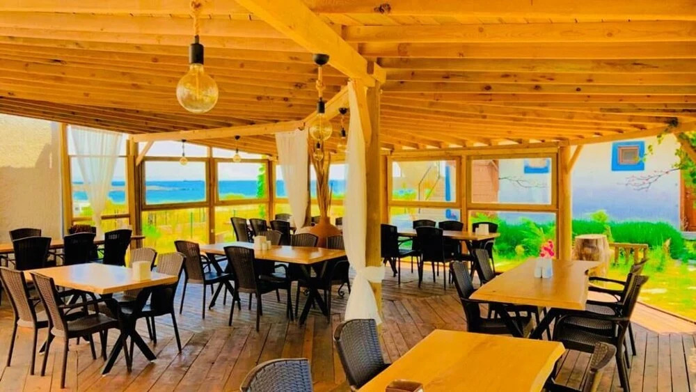 Бозджаада: Sukha Inn Hotel & Beach