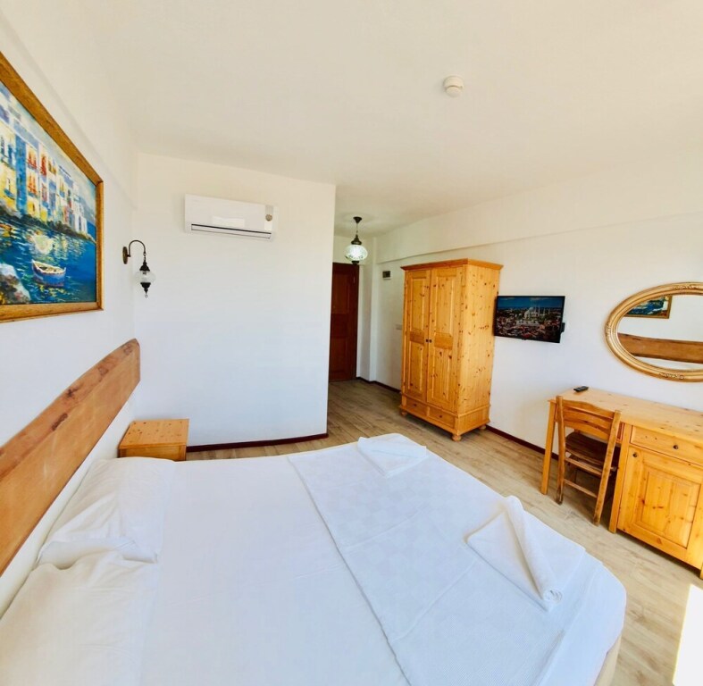 Бозджаада: Sukha Inn Hotel & Beach