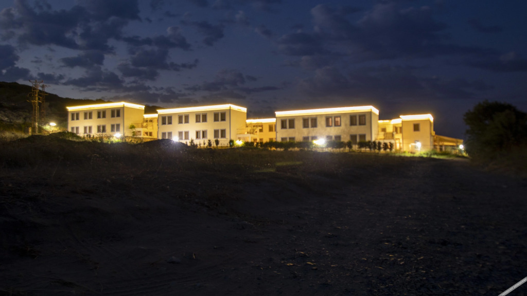 Бозджаада: Sukha Inn Hotel & Beach