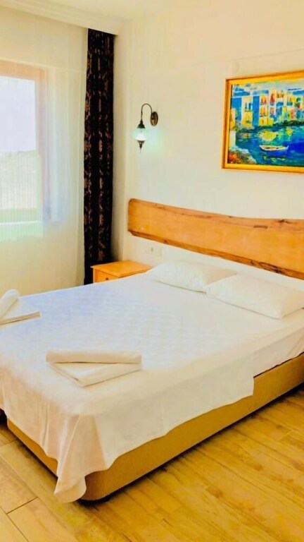 Бозджаада: Sukha Inn Hotel & Beach