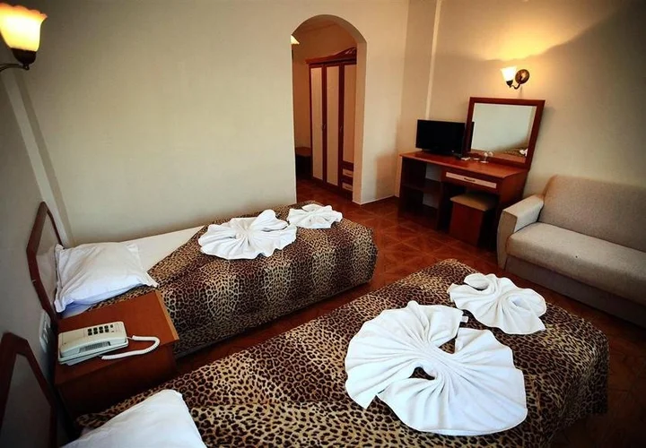 Бодрум: Hotel Parilti