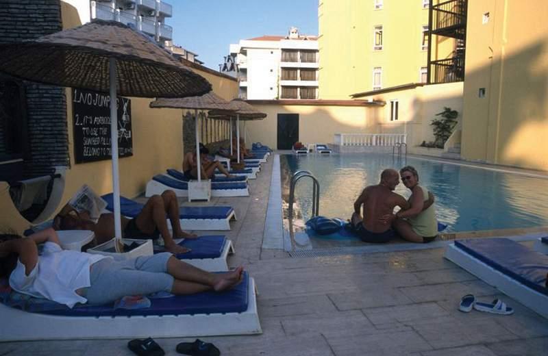Мармарис: Sunprime Beachfront (ex. Ocaktan Hotel)