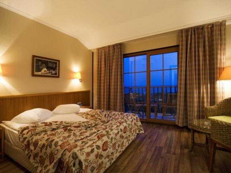 Белек: Jacaranda Beach Luxury Club