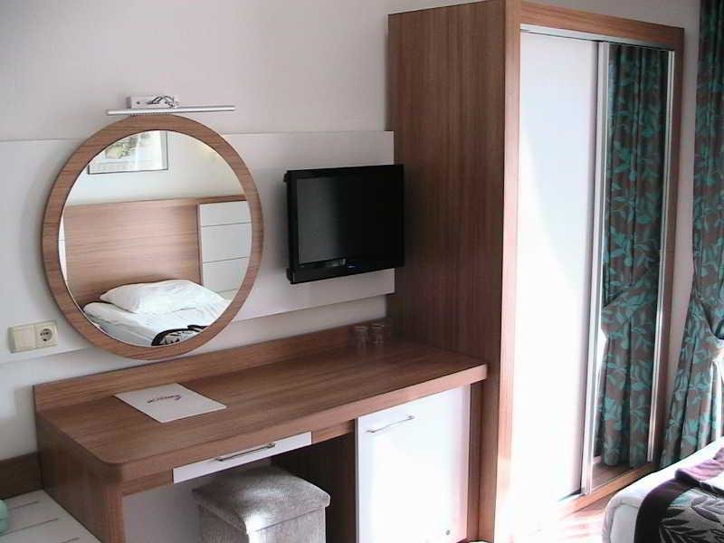 Белек: Jacaranda Beach Luxury Club