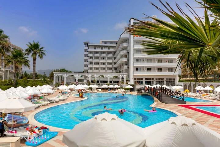 Окурджалар: Holiday Garden Resort
