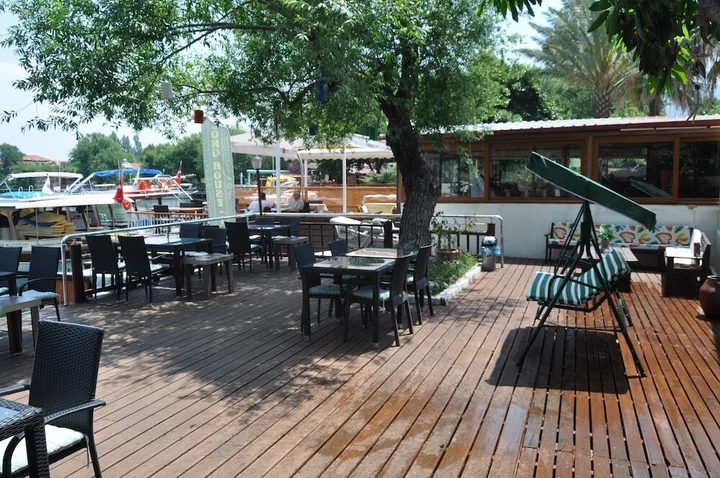 Дальян: Longhouse Inn Hotel