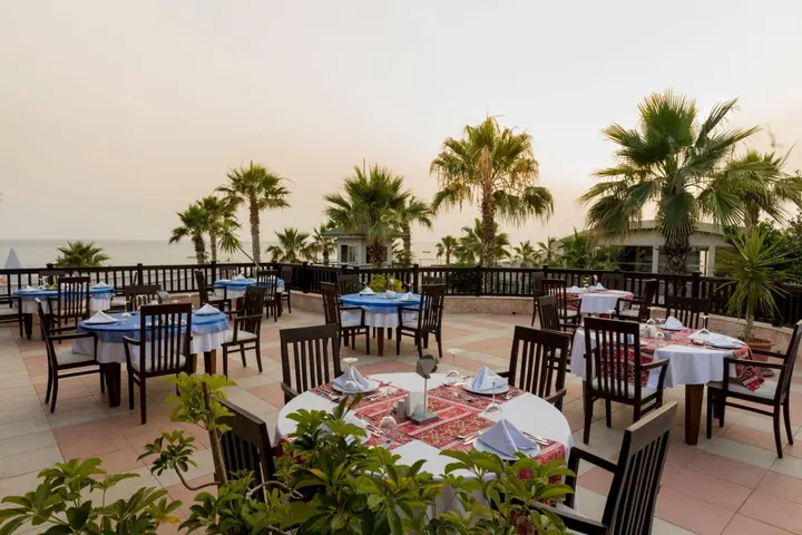 Окурджалар: Hotel Holiday Garden Resort