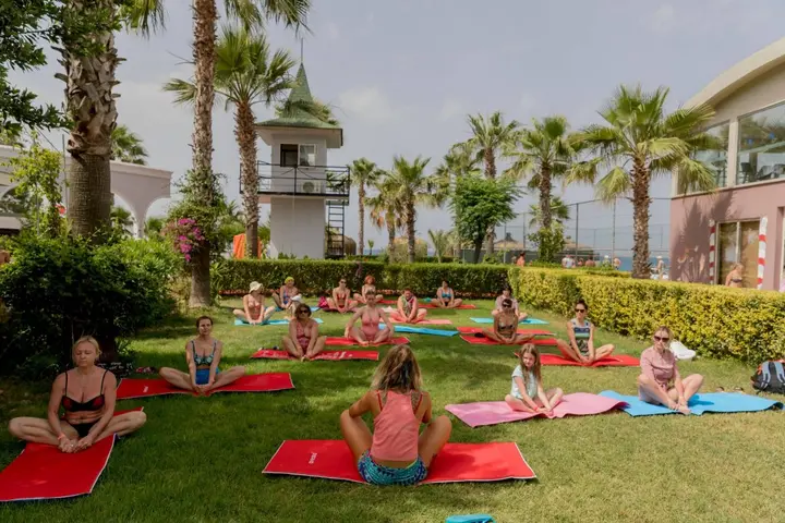 Окурджалар: Hotel Holiday Garden Resort