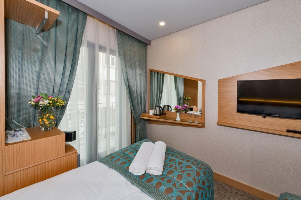 Стамбул: Genova Hotel