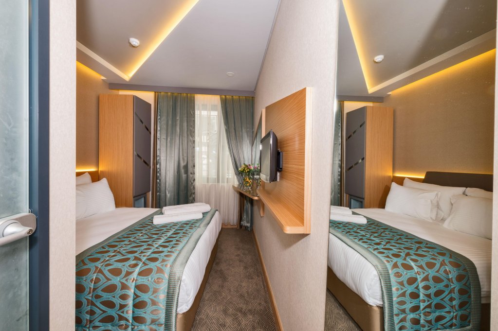 Стамбул: Genova Hotel