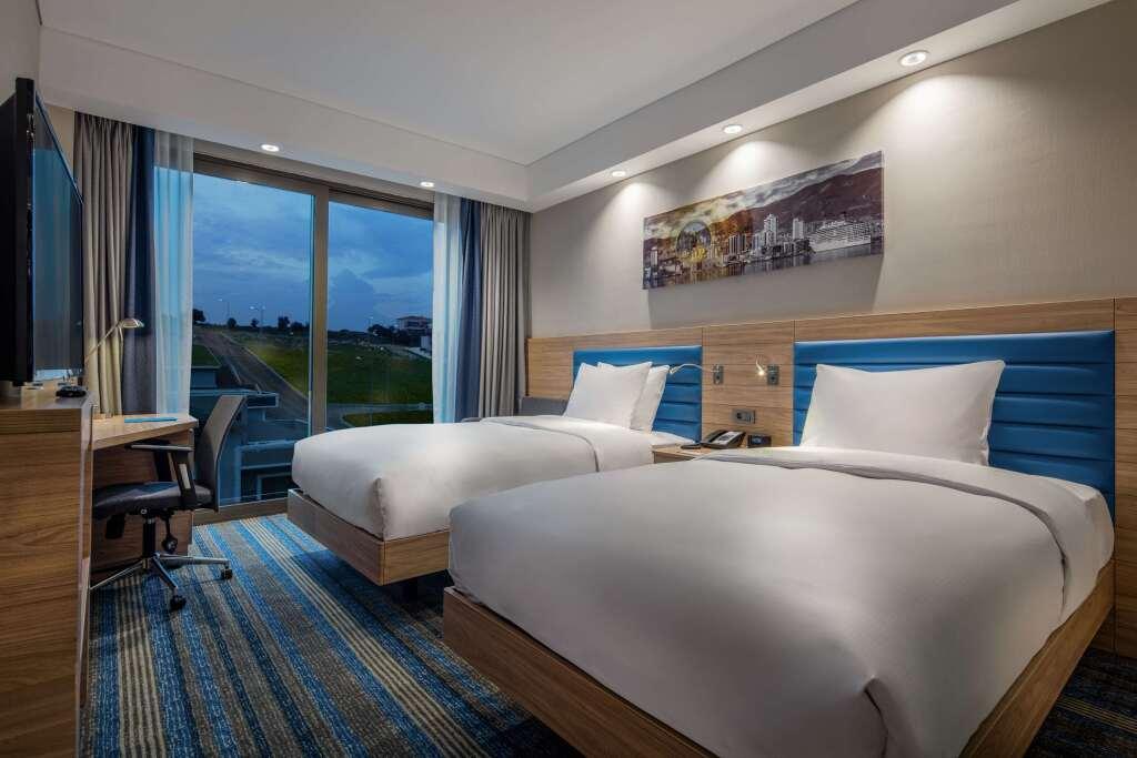 Дикили: Hampton by Hilton Izmir Aliaga