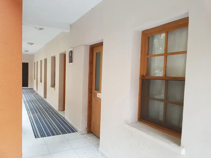 Измир: Tarihi Manisa Akhisar Oteli