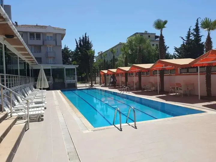 Бююкчекмедже: Ata Hotel Kumburgaz