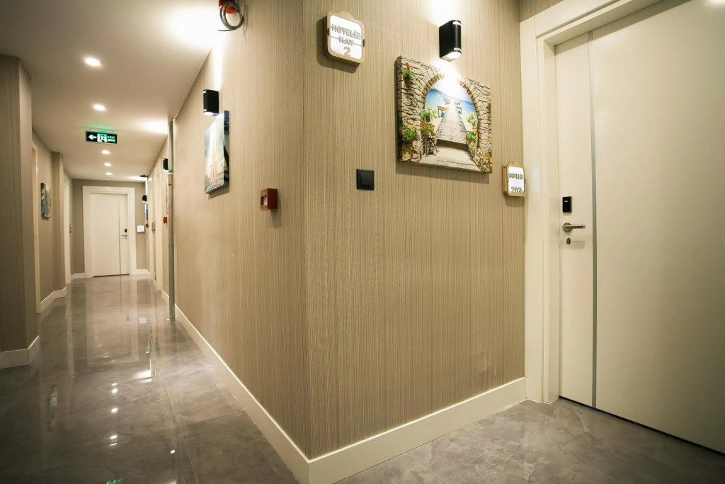 Измир: Hotel Iz